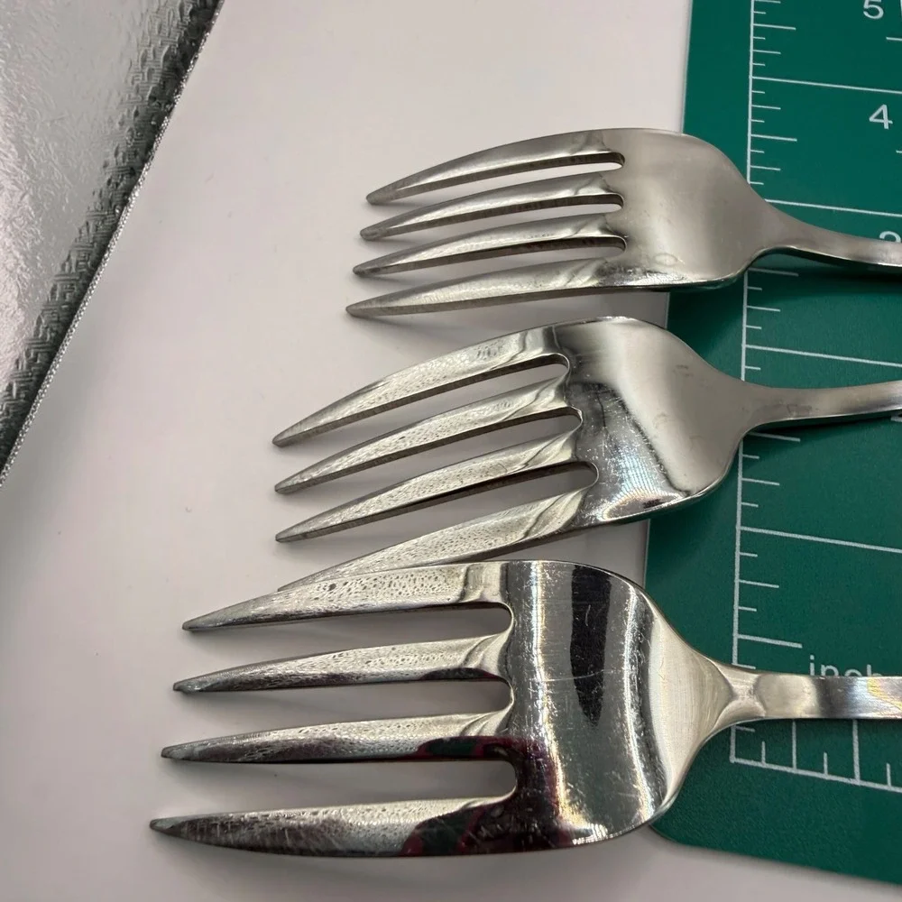 Oneida SSS Stainless Steel Salad Forks Set of 3 Fiddleback Flat Handle 6.25in